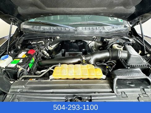 Used 2018 Ford F150 Platinum w/ Equipment Group 701A Luxury AWD/4WD image 32