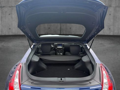 Used 2019 Nissan 370Z Touring Sport RWD image 12