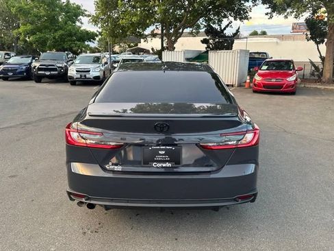 Used 2025 Toyota Camry SE w/ Convenience Package FWD image 8