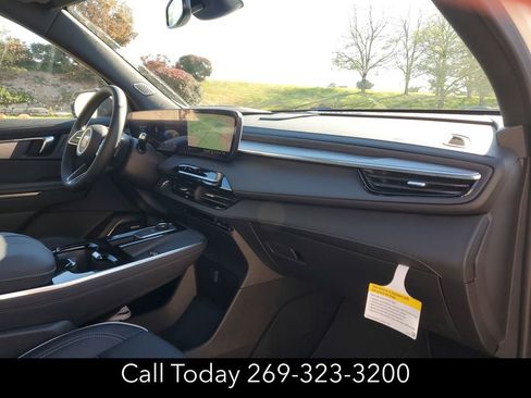 New 2025 Buick Enclave Preferred image 29