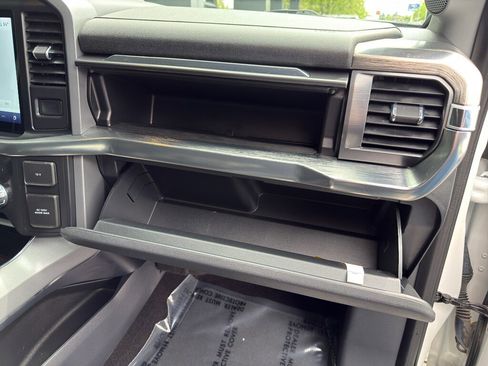 Certified 2022 Ford F150 Lariat AWD/4WD image 35