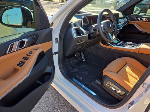 Certified 2026 BMW X7 xDrive40i w/ M Sport Package image 15