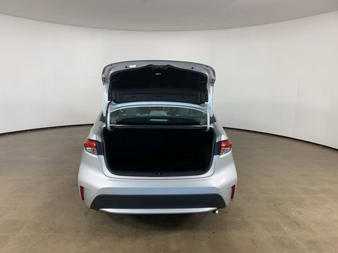 Used 2020 Toyota Corolla LE image 12