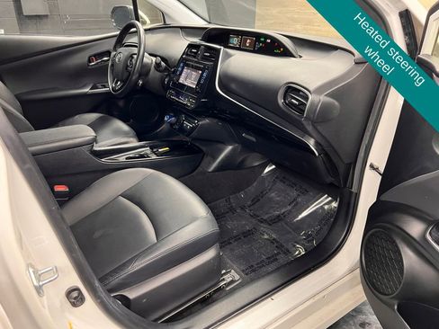 Used 2019 Toyota Prius XLE image 8