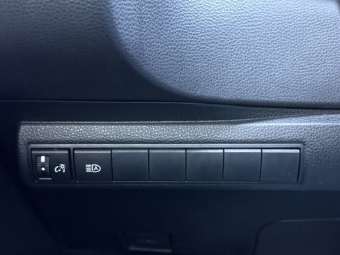 Used 2021 Toyota Corolla XSE image 17