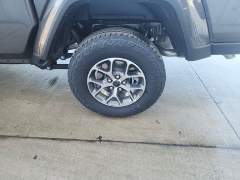 New 2026 Jeep Gladiator Sport AWD/4WD image 21