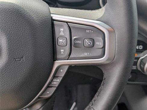Used 2025 RAM 1500 Big Horn AWD/4WD image 22
