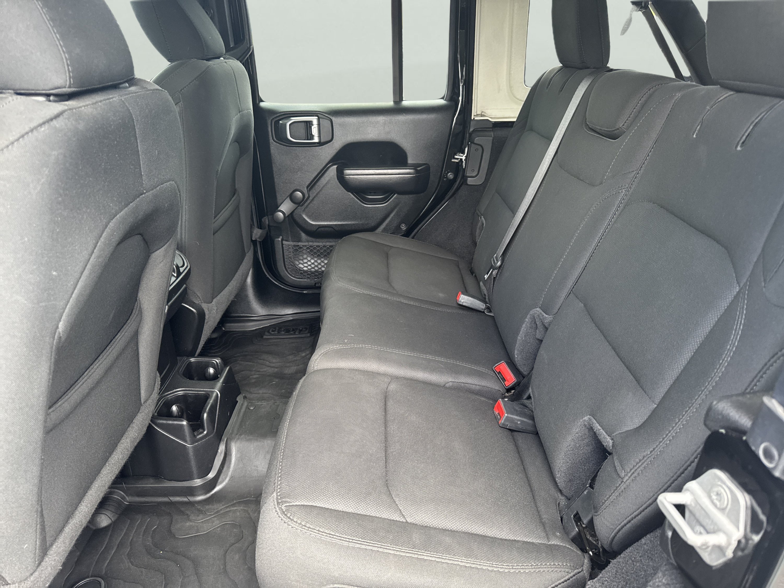Used 2021 Jeep Wrangler Unlimited Sport AWD/4WD image 17
