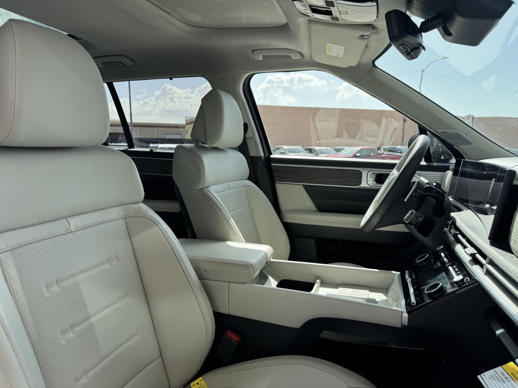 Used 2024 Hyundai Santa Fe Calligraphy FWD image 45