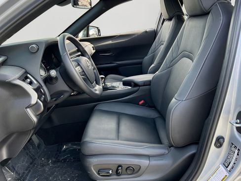 Used 2023 Lexus UX 250h F Sport image 14