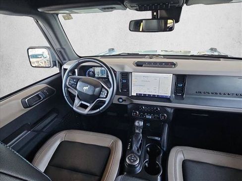Used 2024 Ford Bronco Wildtrak AWD/4WD image 3