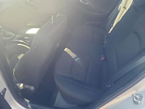 Used 2018 Hyundai Elantra GT w/ Style Package 02 FWD image 11