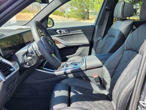New 2026 BMW X5 xDrive50e AWD/4WD image 9