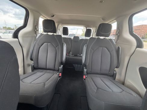 Used 2023 Chrysler Voyager LX FWD image 37