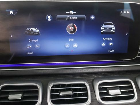 Used 2025 Mercedes-Benz GLE 350 4MATIC w/ AMG Line Exterior image 47