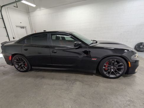 Used 2021 Dodge Charger Scat Pack w/ Plus Group RWD image 3