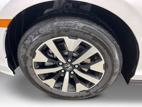 New 2026 Honda Odyssey EX-L image 10