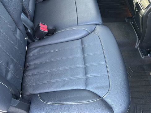 Used 2015 Mercedes-Benz GL 450 4MATIC image 36