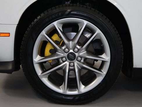 Used 2022 Dodge Challenger GT AWD/4WD image 33