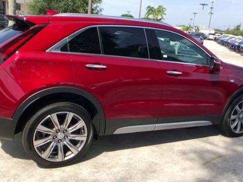 Certified 2023 Cadillac XT4 Premium Luxury FWD image 15