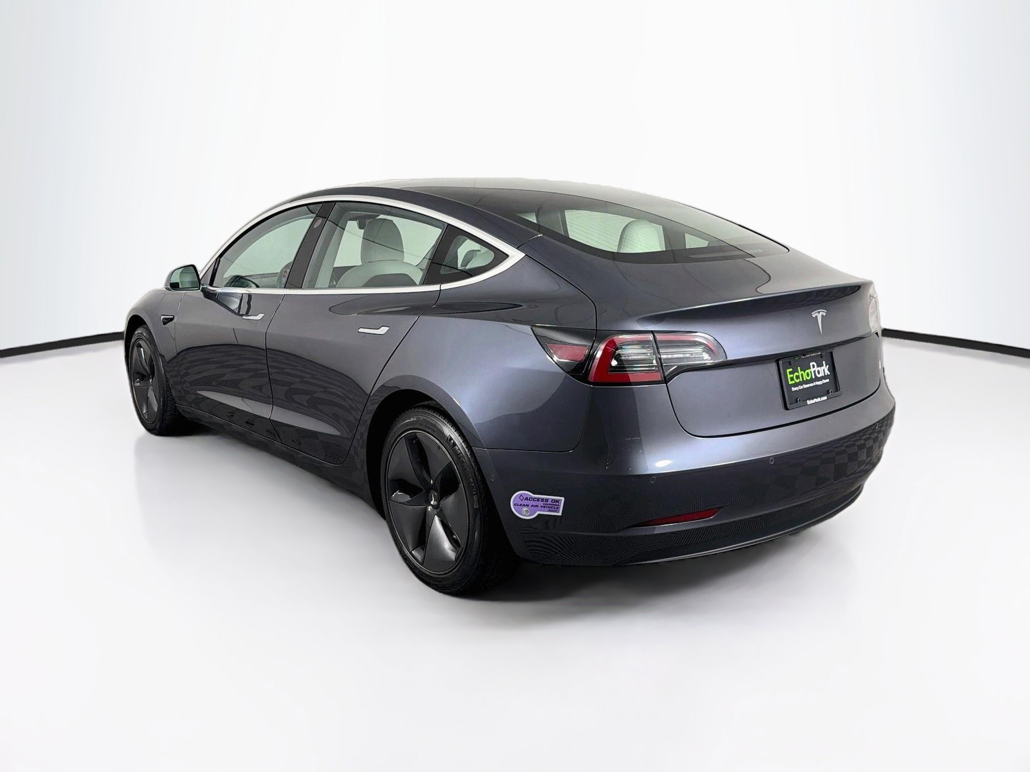 Used 2018 Tesla Model 3 Mid Range RWD image 5