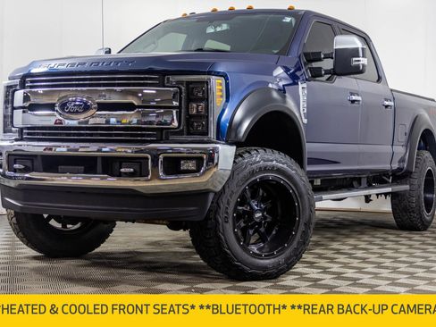 Used 2018 Ford F250 Lariat w/ Chrome Package image 2