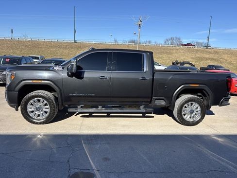 Used 2020 GMC Sierra 3500 Denali w/ Denali Ultimate Package image 9