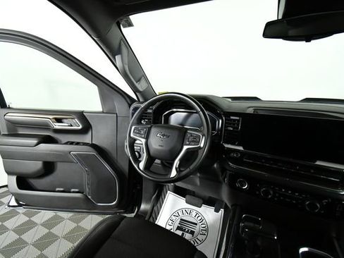 Used 2023 Chevrolet Silverado 1500 LT Trail Boss image 19