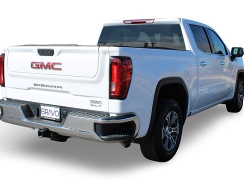 Used 2024 GMC Sierra 1500 SLT image 5