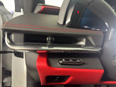 Used 2020 Chevrolet Corvette Stingray Premium Cpe w/ 3LT Preferred Equipment Group RWD image 17