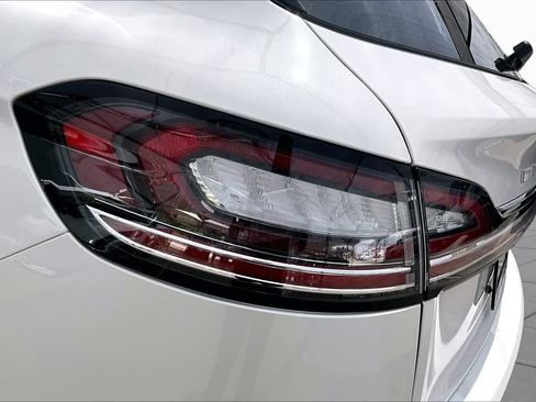Used 2023 Lincoln Nautilus Reserve w/ Equipment Group 201A AWD/4WD image 28