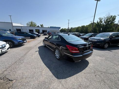 Used 2013 Hyundai Equus Signature RWD image 4