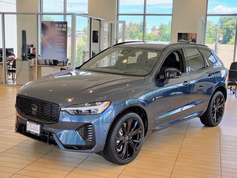 New 2026 Volvo XC60 T8 Ultra w/ Climate Package AWD/4WD image 2