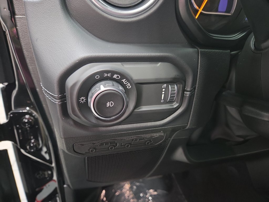 New 2027 Jeep Wrangler Unlimited Sahara AWD/4WD image 17