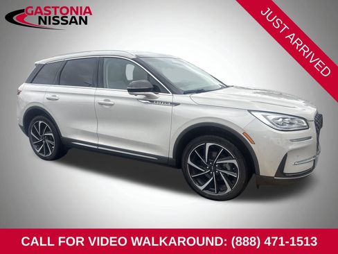 Used 2023 Lincoln Corsair Reserve w/ Equipment Group 201A FWD image 1