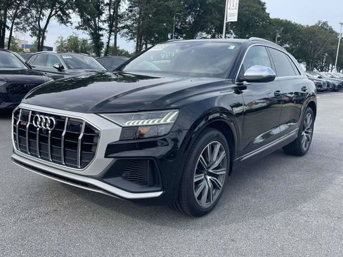 Certified 2022 Audi SQ8 Prestige AWD/4WD image 3