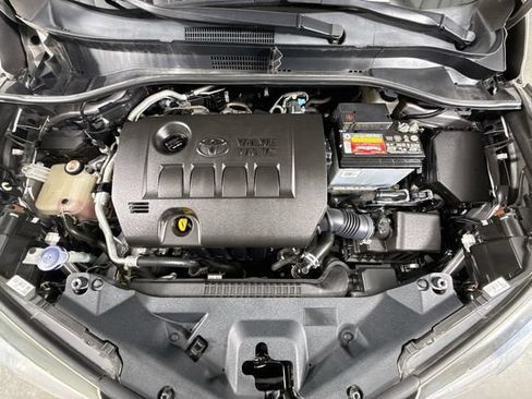 Certified 2019 Toyota C-HR Limited FWD image 31