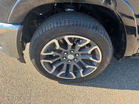 Used 2025 RAM 1500 Limited w/ Trailer Tow Group image 10