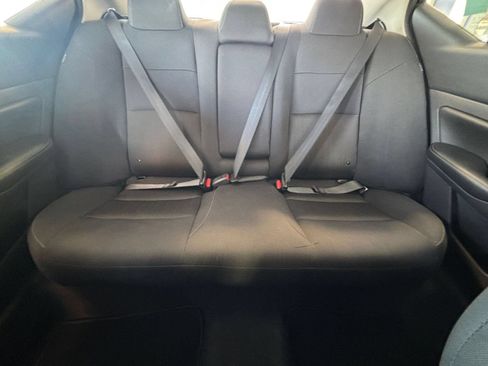 Used 2025 Nissan Altima 2.5 SV FWD image 39