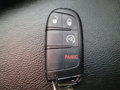 Used 2018 Jeep Compass Altitude w/ Popular Equipment Group image 32