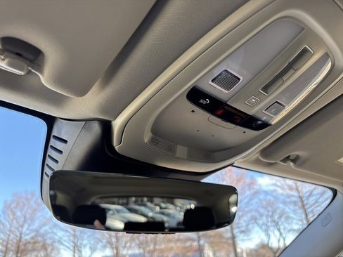 Used 2024 Volvo XC60 B5 Plus image 39