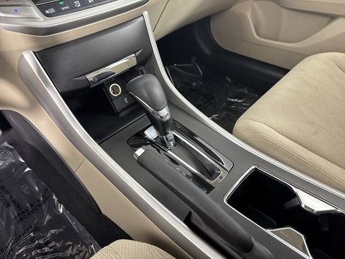 Used 2015 Honda Accord EX image 17