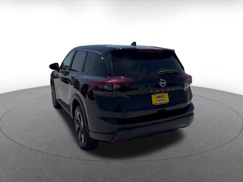 Used 2025 Nissan Rogue SV FWD image 10
