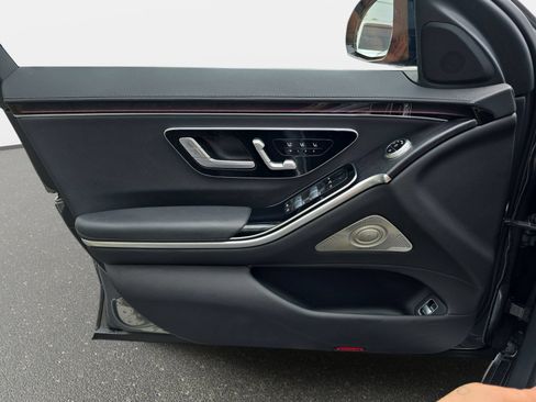 Certified 2023 Mercedes-Benz S 500 4MATIC image 26