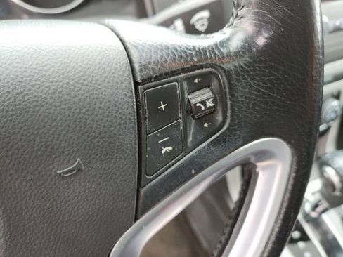 Used 2012 Chevrolet Captiva Sport LTZ AWD/4WD image 11