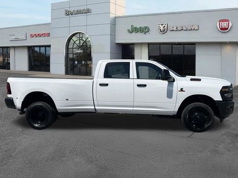 New 2026 RAM 3500 Tradesman AWD/4WD image 8