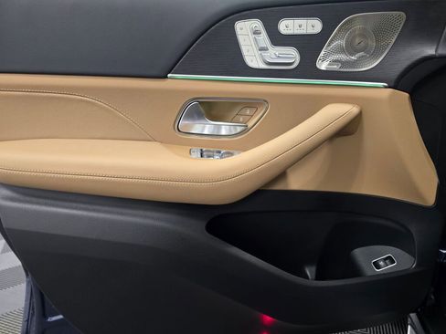 New 2026 Mercedes-Benz GLS 450 4MATIC image 24
