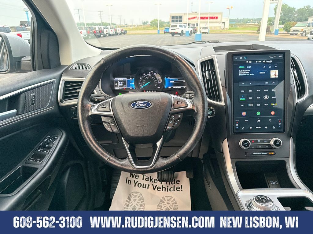 Used 2022 Ford Edge SEL AWD/4WD image 13