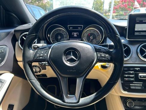 Used 2014 Mercedes-Benz CLA 250 image 10