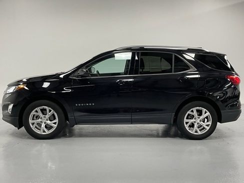 Used 2019 Chevrolet Equinox LT image 2